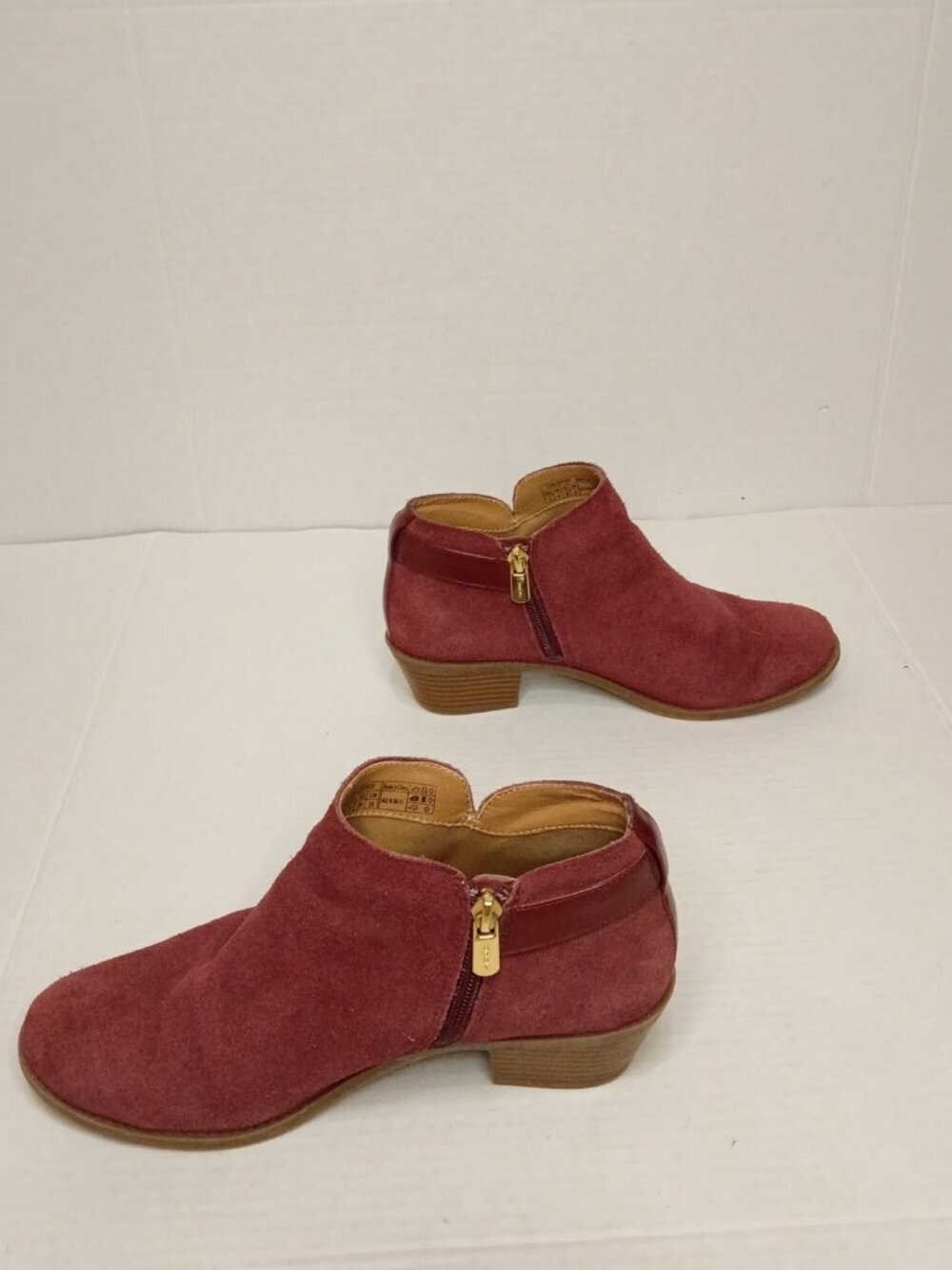 Vionic Millie Burgundy Suede Ankle Boots Women's Size 8 - Picture 1 of 8